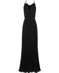Черное шифоновое вечернее платье со складками