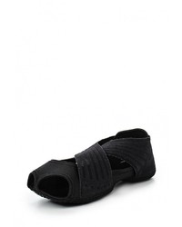 Черные балетки от Nike