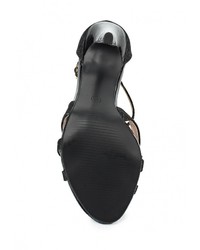 Черные босоножки на каблуке от Anesia