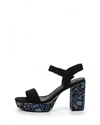 Черные босоножки на каблуке от Blink