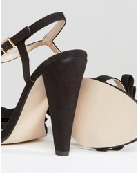 Черные босоножки на каблуке от Paper Dolls