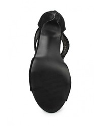 Черные босоножки на каблуке от Malien