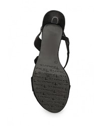 Черные босоножки на каблуке от Tamaris
