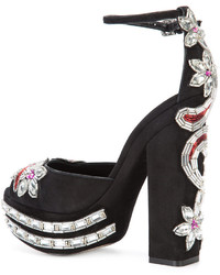 Женские черные босоножки с украшением от Dsquared2