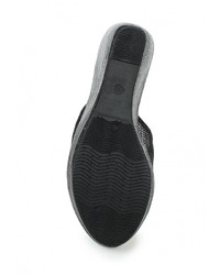 Женские черные босоножки от Guapissima