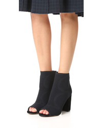 Черные ботильоны в сеточку от Steven