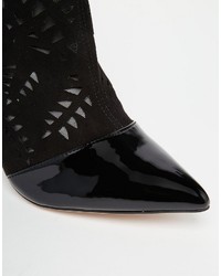 Черные ботильоны от Little Mistress