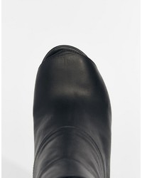 Черные ботильоны от Miista