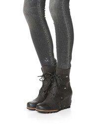 Черные ботильоны от Sorel