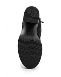 Черные ботфорты от Bata