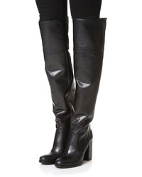 Черные ботфорты от Frye