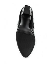 Черные ботфорты от Daze