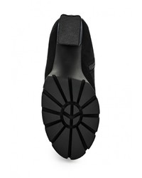 Черные ботфорты от Elche