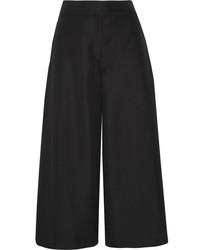 Черные брюки-кюлоты от Valentino