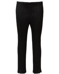 Женские черные брюки со складками от Issey Miyake