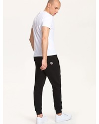 Черные брюки чинос от DRYWASH