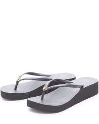 Черные вьетнамки от Tory Burch