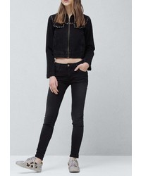 Черные джинсы скинни от Mango