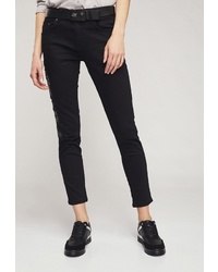 Черные джинсы скинни от Mossmore