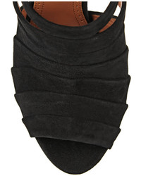 Черные замшевые босоножки на каблуке от Alaia