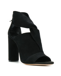 Черные замшевые босоножки на каблуке от Casadei