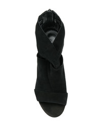 Черные замшевые босоножки на каблуке от Casadei