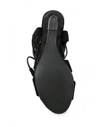 Черные замшевые босоножки на танкетке от Anesia