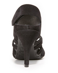 Женские черные замшевые босоножки от Pedro Garcia