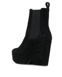 Черные замшевые ботильоны на танкетке от Clergerie