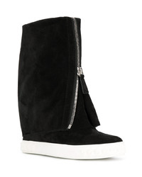 Черные замшевые ботильоны на танкетке от Casadei