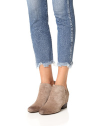 Черные замшевые ботильоны на танкетке от Matiko