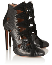 Черные замшевые ботильоны на шнуровке с вырезом от Alaia