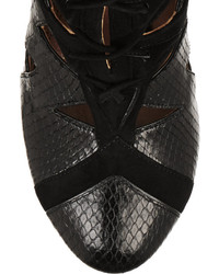 Черные замшевые ботильоны на шнуровке с вырезом от Alaia