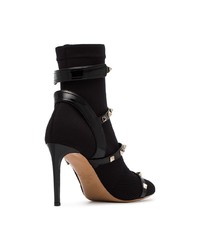 Черные замшевые ботильоны с шипами от Valentino