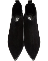 Черные замшевые ботильоны от Acne Studios