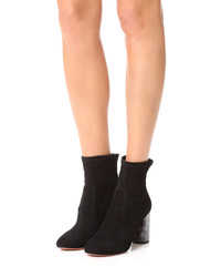 Черные замшевые ботильоны от Carven