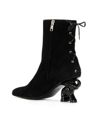 Черные замшевые ботильоны от Dorateymur