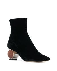 Черные замшевые ботильоны от Loewe