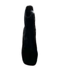 Черные замшевые ботильоны от Loewe