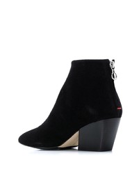 Черные замшевые ботильоны от Aeyde