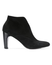 Черные замшевые ботильоны от Chie Mihara
