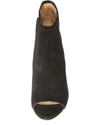 Черные замшевые ботильоны от Splendid