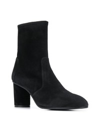 Черные замшевые ботильоны от Stuart Weitzman