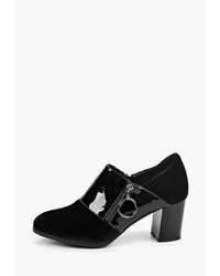 Черные замшевые ботильоны от Saivvila