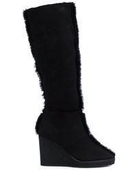 Женские черные замшевые ботинки от Castaner