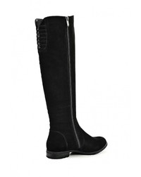 Черные замшевые ботфорты от Covani