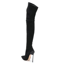 Черные замшевые ботфорты от Casadei