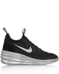 Черные замшевые кроссовки на танкетке от Nike