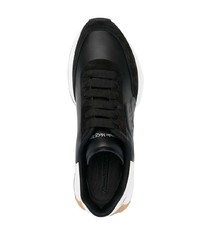 Мужские черные замшевые кроссовки от Alexander McQueen