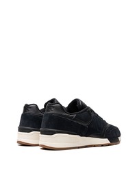 Мужские черные замшевые низкие кеды от New Balance